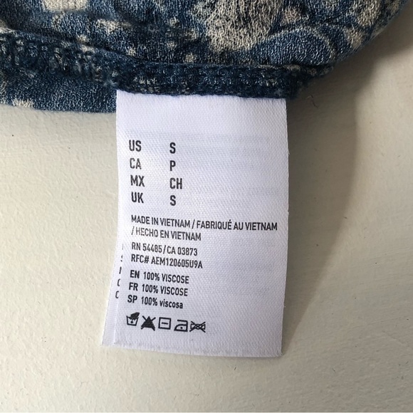 AMERICAN EAGLE OUTFITTERS Women’s Floral Top Size SMALL Summer Vacation Travel - Picture 7 of 7